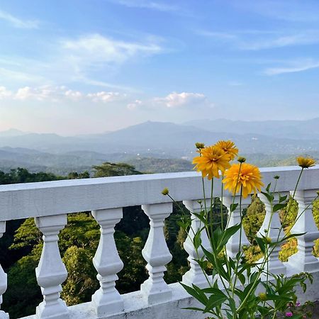 Bellwood Hills Resort & Spa Kandy Esterno foto