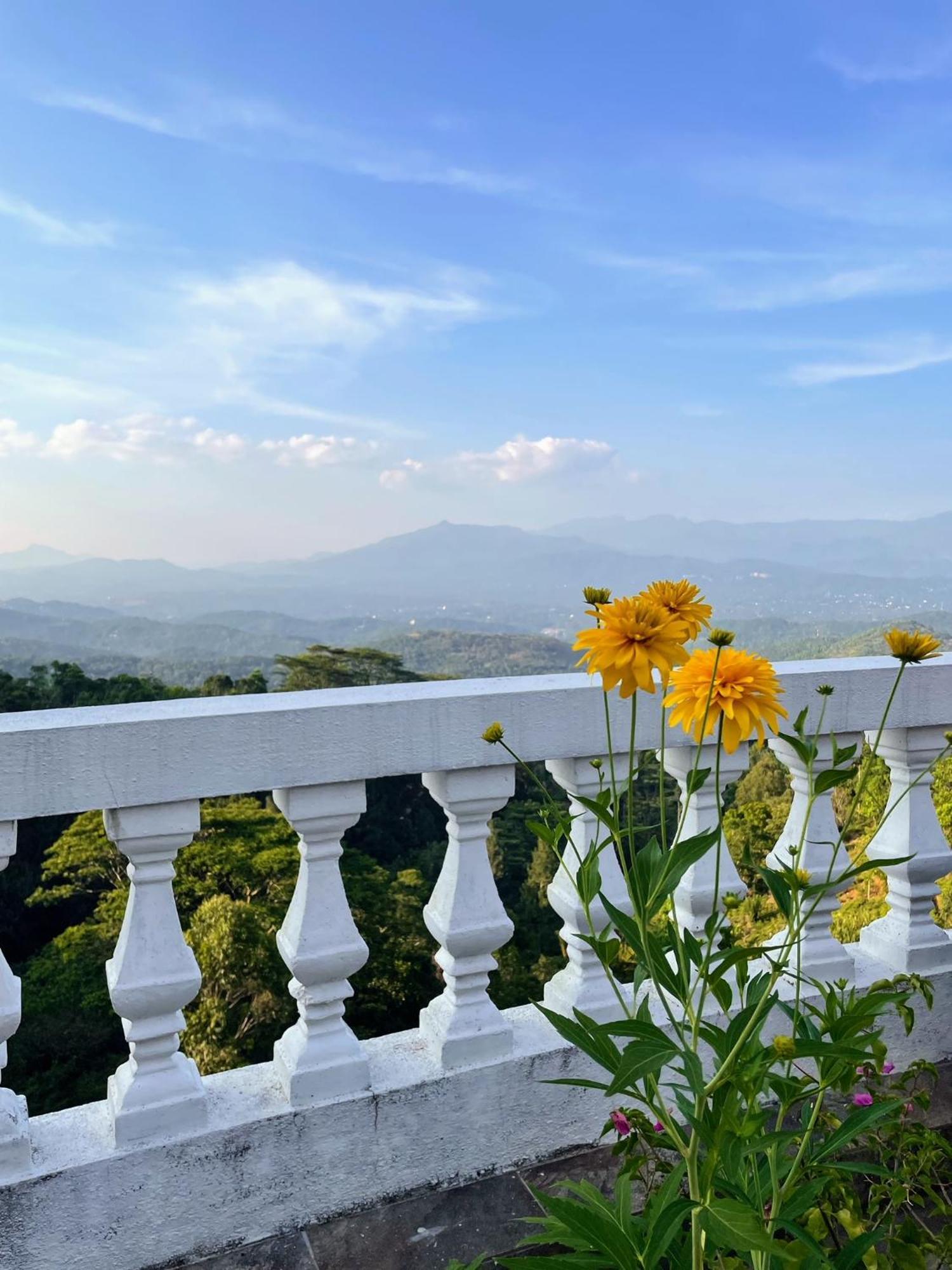 Bellwood Hills Resort & Spa Kandy Esterno foto